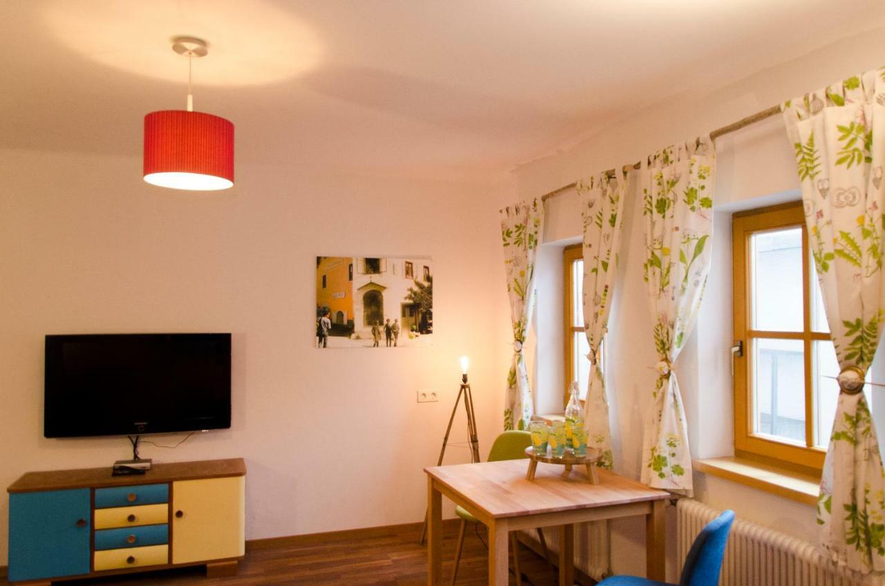 Pinkdeer Apartment Hallstatt Exterior photo